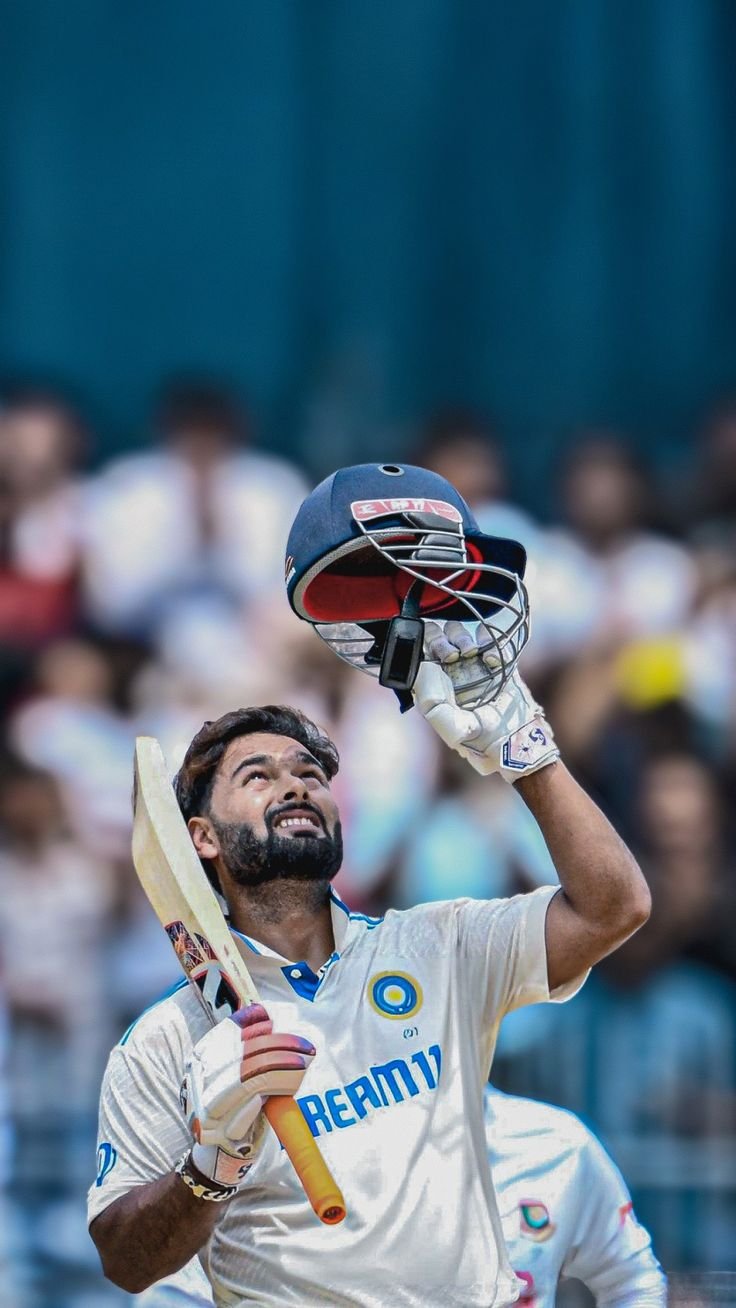 Rishabh pant celebrating century